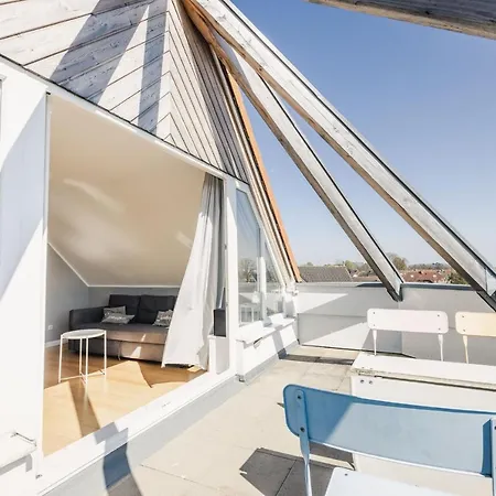 Sonnendeck 23 *